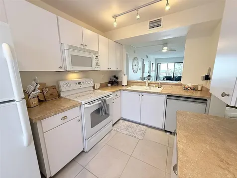 6322 Palma Del Mar Boulevard S St Petersburg FL 33715