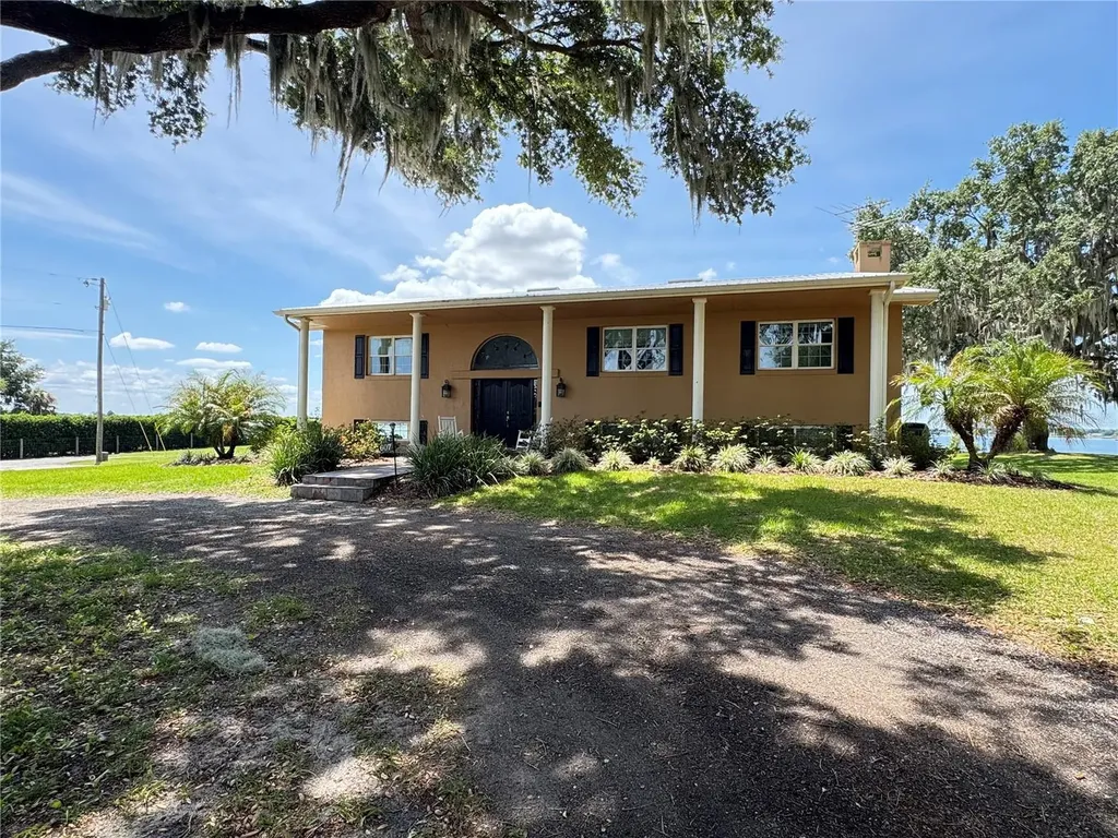 607 W State Road 630 Frostproof FL 33843