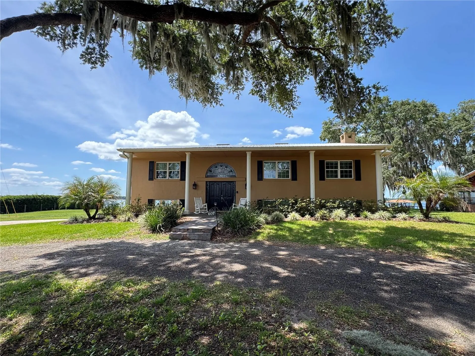 607 W State Road 630 Frostproof FL 33843