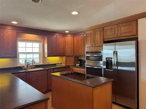 607 W State Road 630 Frostproof FL 33843