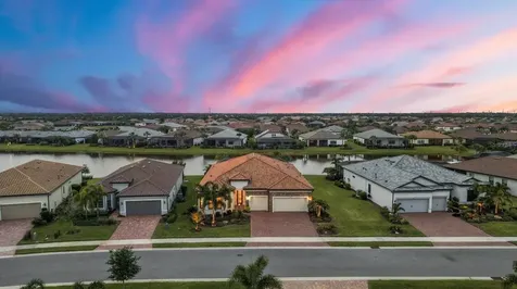 7428 Summerland Cove Lakewood Ranch FL 34202