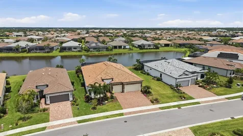 7428 Summerland Cove Lakewood Ranch FL 34202