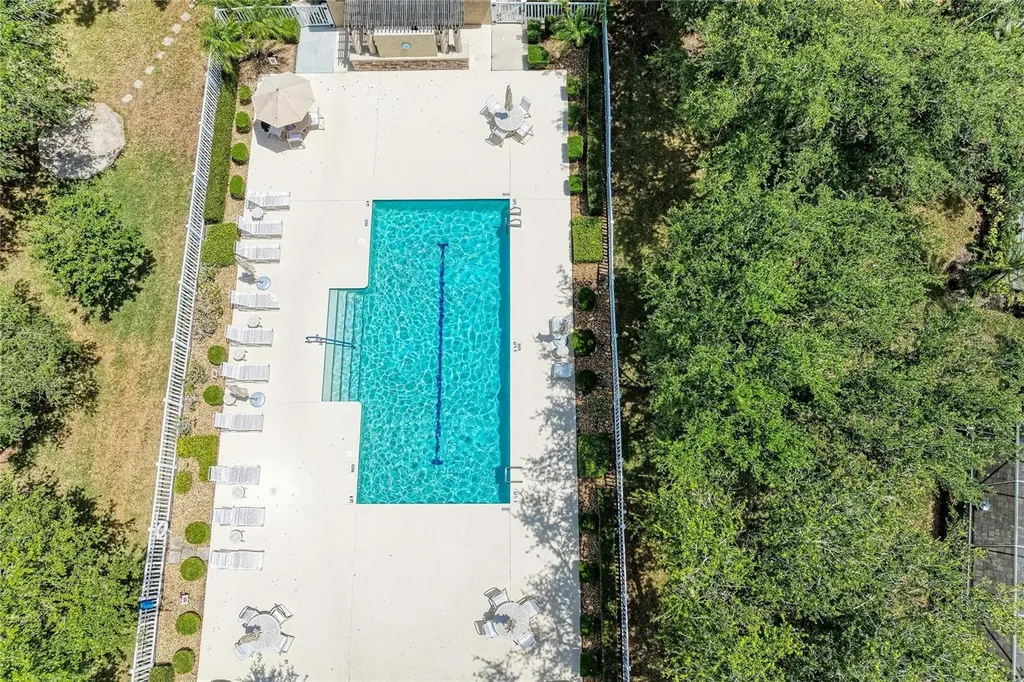 5047 Lakescene Place Sarasota FL 34243