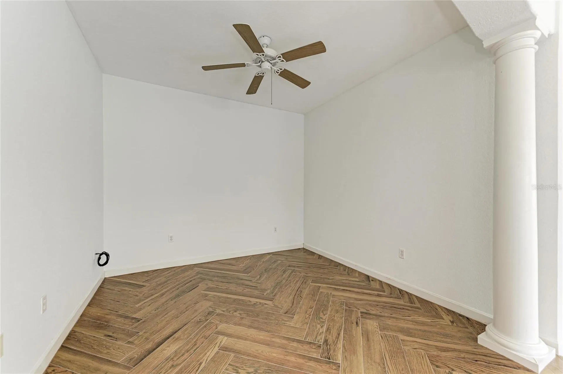 5047 Lakescene Place Sarasota FL 34243