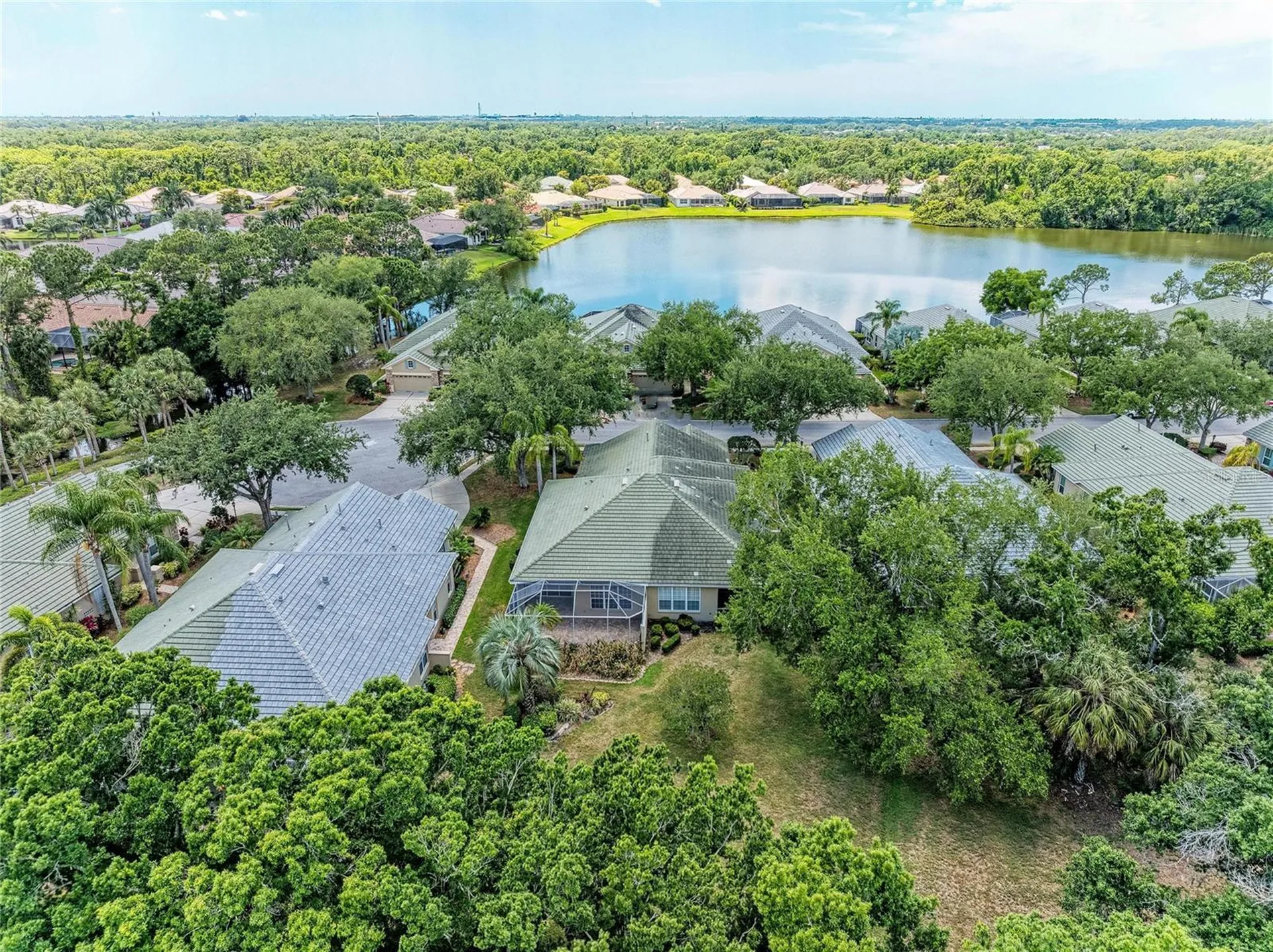 5047 Lakescene Place Sarasota FL 34243