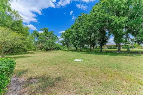 5047 Lakescene Place Sarasota FL 34243