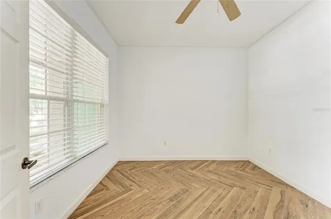 5047 Lakescene Place Sarasota FL 34243