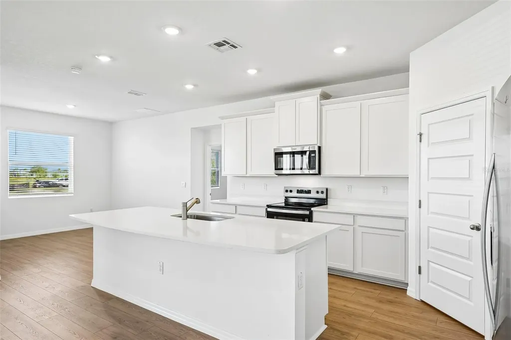 4668 Barberry Avenue Lakeland FL 33811