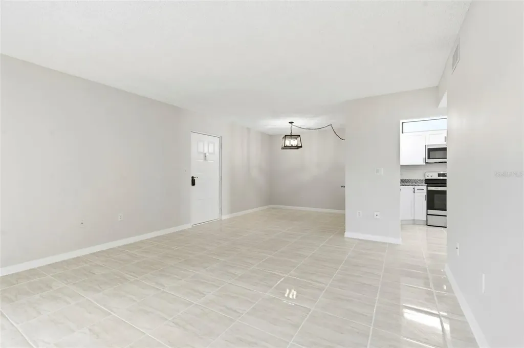 1871 Pine Ridge Way W Palm Harbor FL 34684
