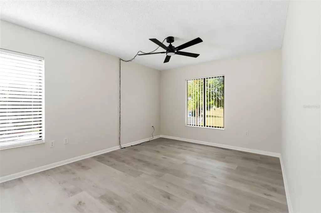 1871 Pine Ridge Way W Palm Harbor FL 34684