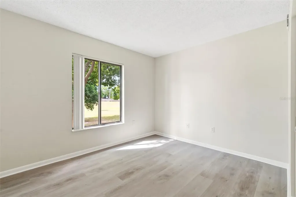 1871 Pine Ridge Way W Palm Harbor FL 34684