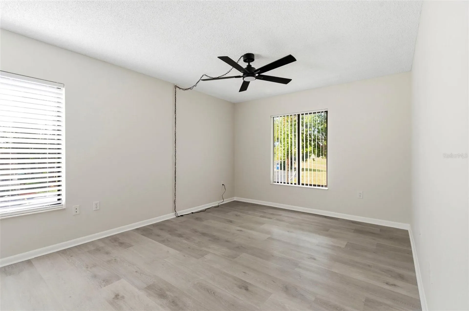 1871 Pine Ridge Way W Palm Harbor FL 34684