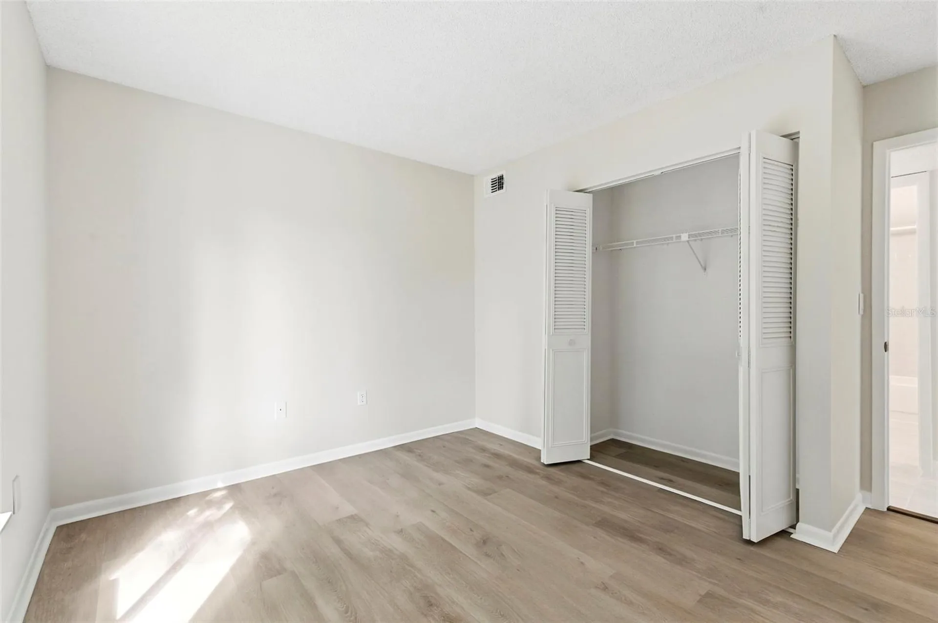 1871 Pine Ridge Way W Palm Harbor FL 34684