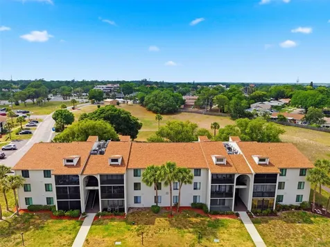 1871 Pine Ridge Way W Palm Harbor FL 34684