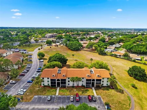 1871 Pine Ridge Way W Palm Harbor FL 34684