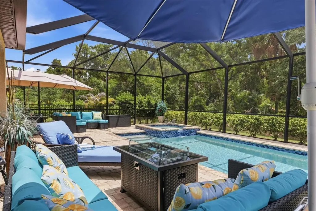 20930 Valore Court Venice FL 34293