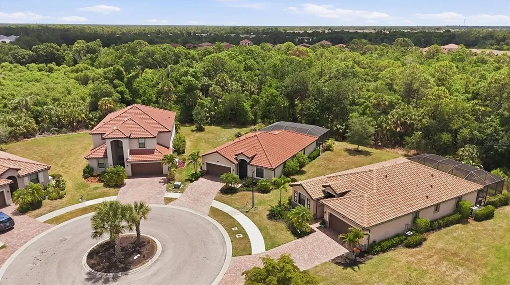 20930 Valore Court Venice FL 34293