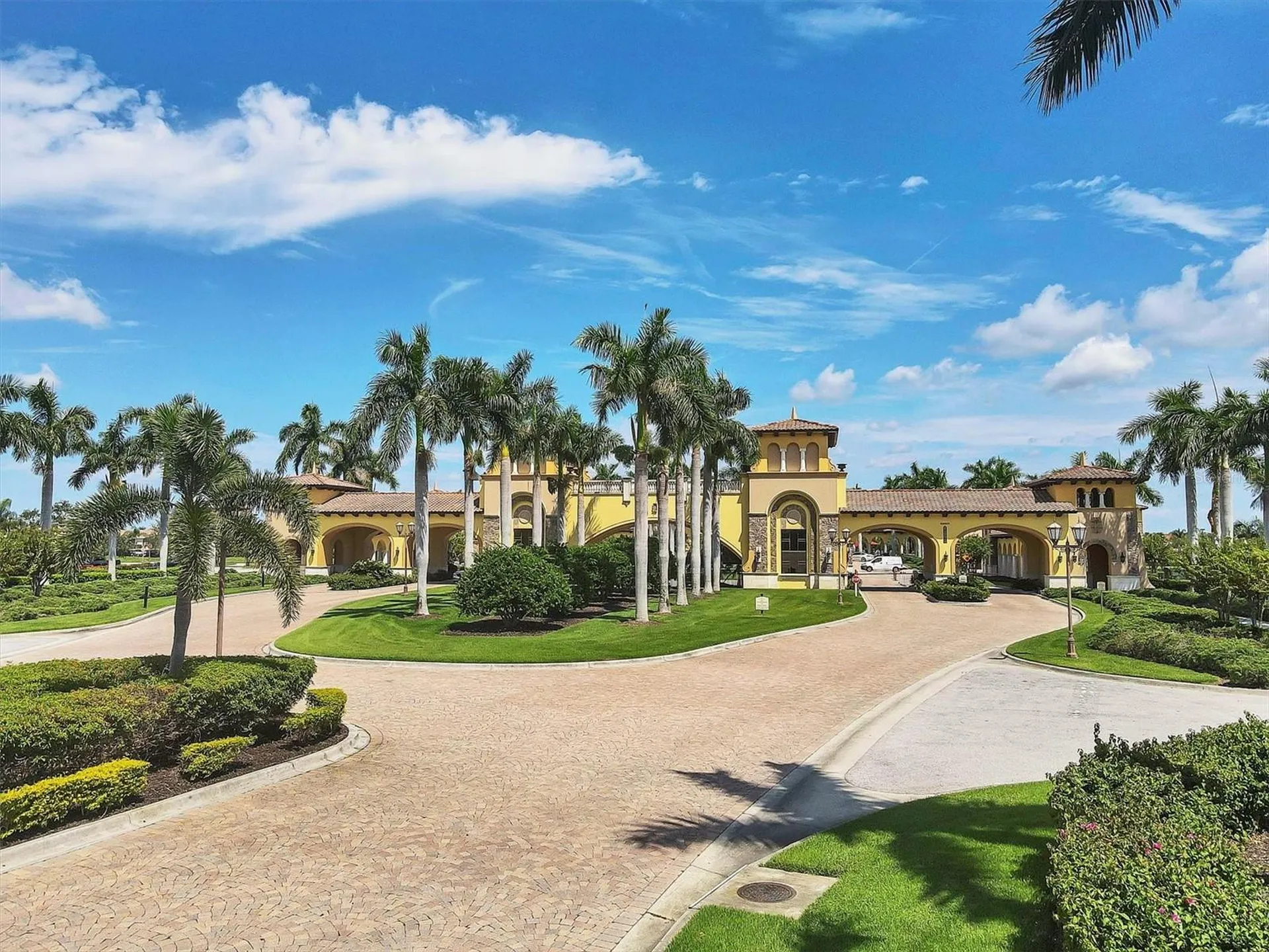 20930 Valore Court Venice FL 34293