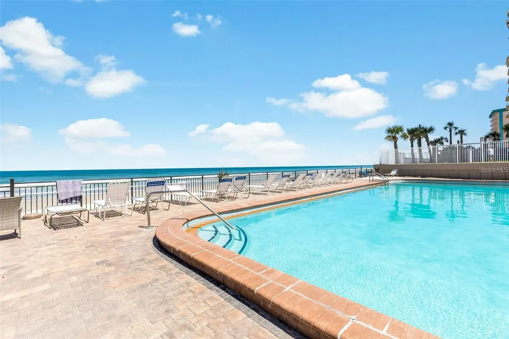 1909 S Atlantic Avenue Daytona Beach FL 32118