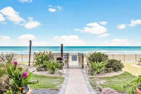 1909 S Atlantic Avenue Daytona Beach FL 32118