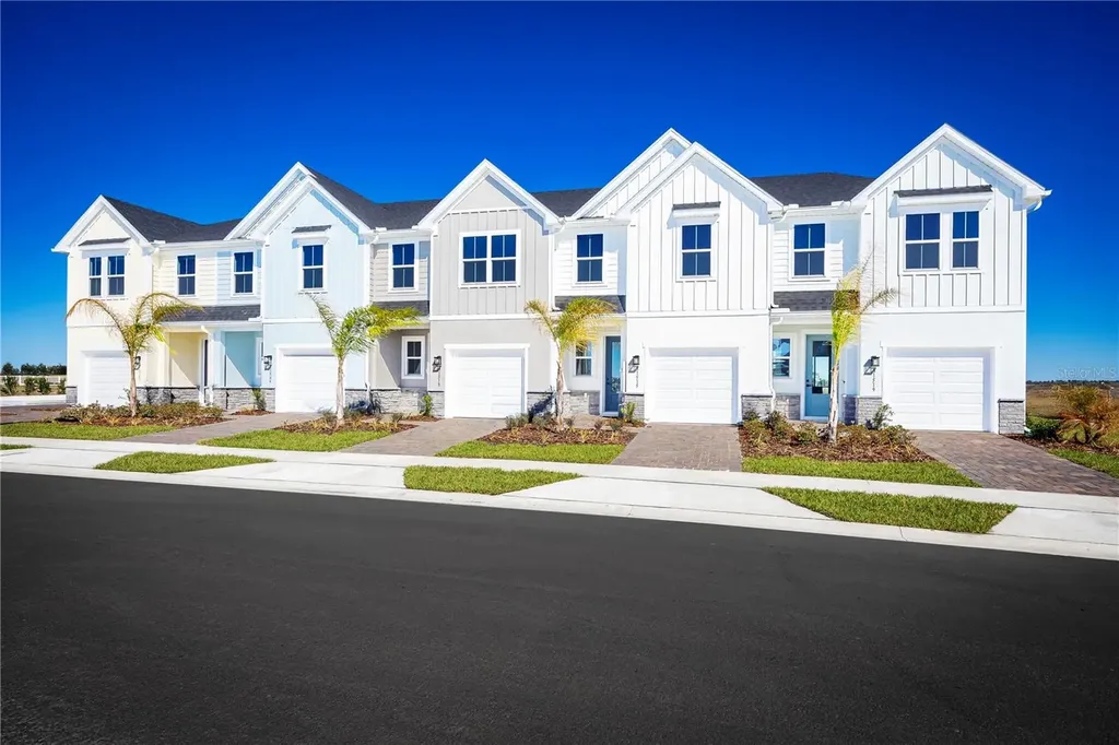 1247 Pineywood Field Drive Davenport FL 33837
