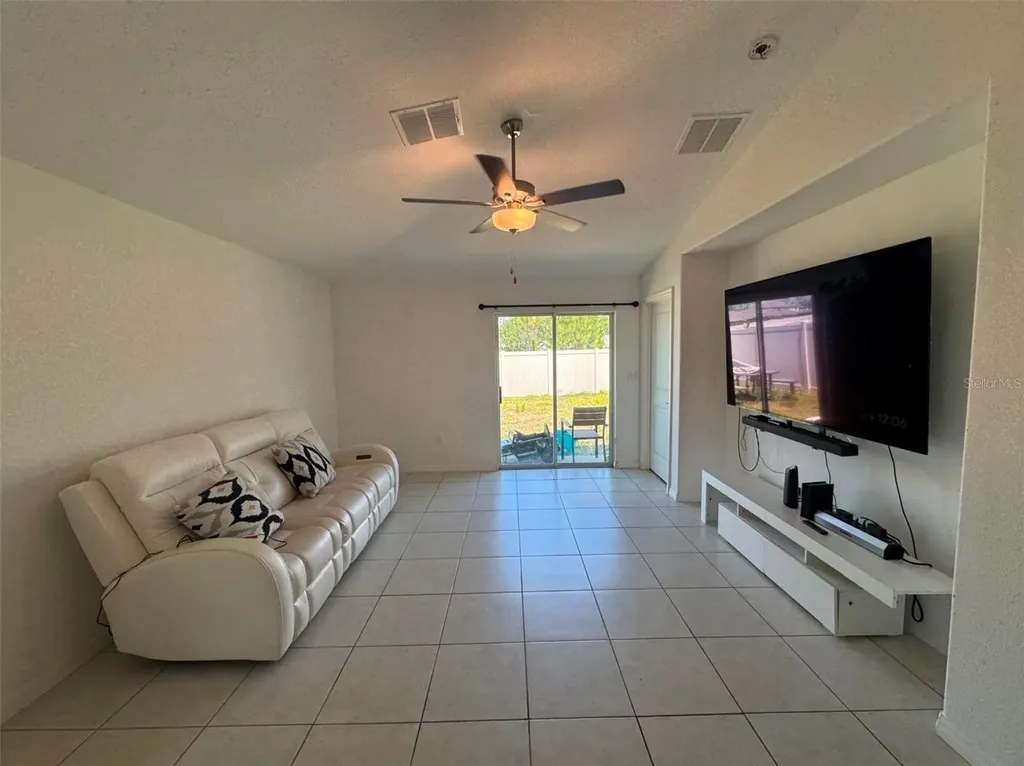 2034 Old Pasture Lane Lakeland FL 33801