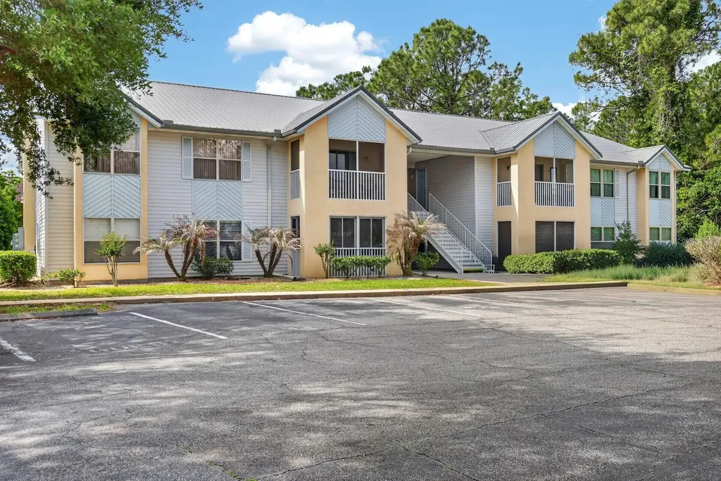 101 Bent Tree Drive Daytona Beach FL 32114
