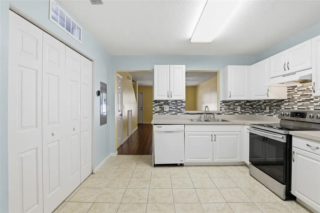 2348 SW 42nd Drive Gainesville FL 32607