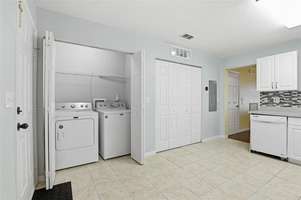 2348 SW 42nd Drive Gainesville FL 32607