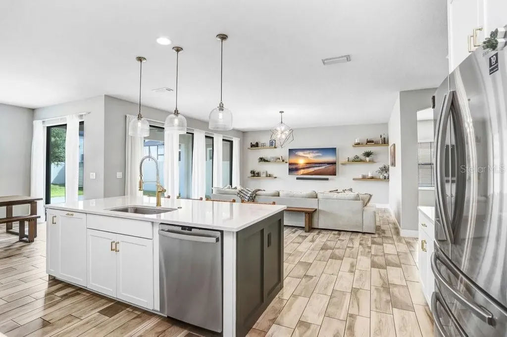 11239 Fish Eagle Drive Riverview FL 33569