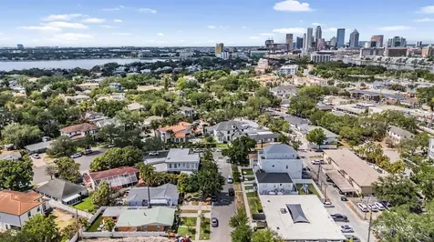 208 Como Street Tampa FL 33606