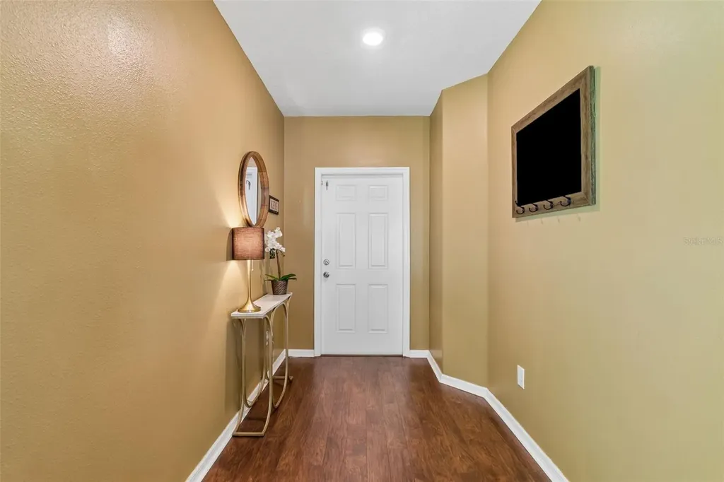 7422 French Marigold Avenue Tampa FL 33619