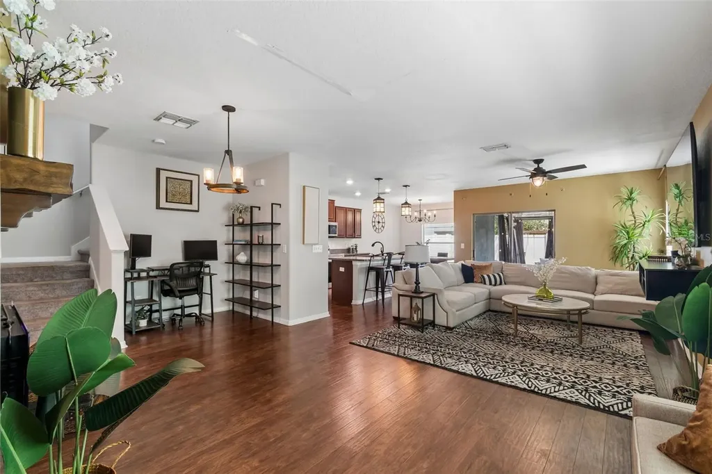 7422 French Marigold Avenue Tampa FL 33619