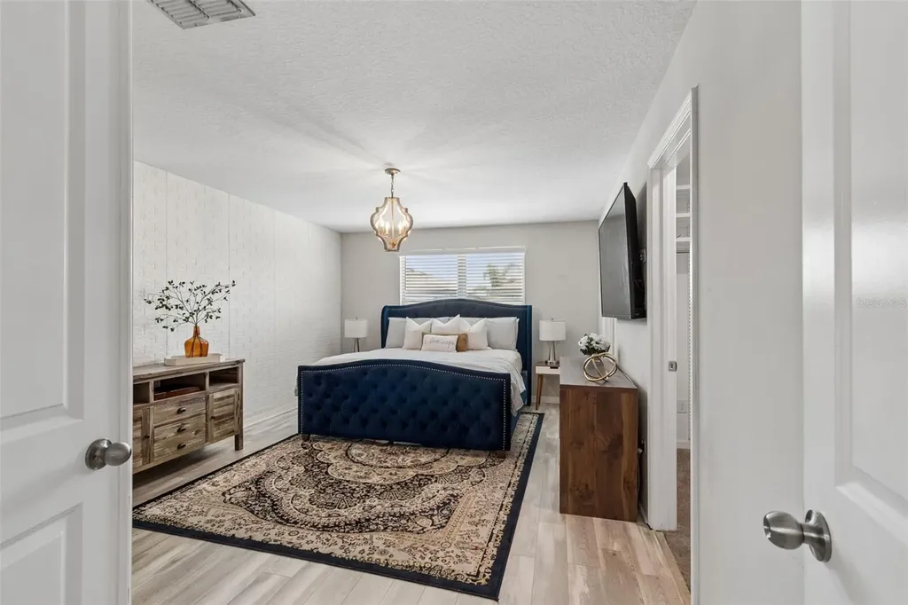 7422 French Marigold Avenue Tampa FL 33619