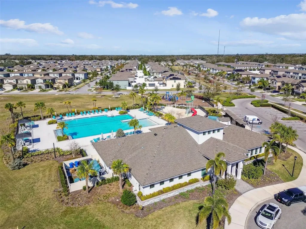 7422 French Marigold Avenue Tampa FL 33619