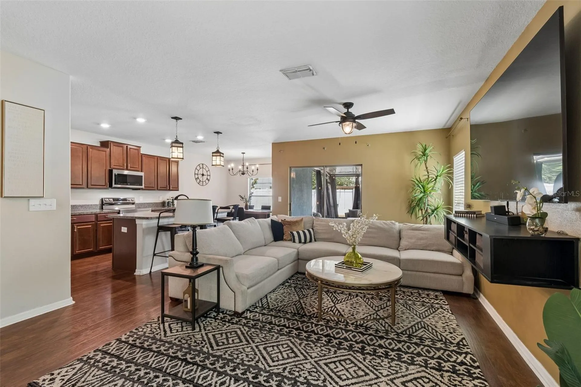 7422 French Marigold Avenue Tampa FL 33619