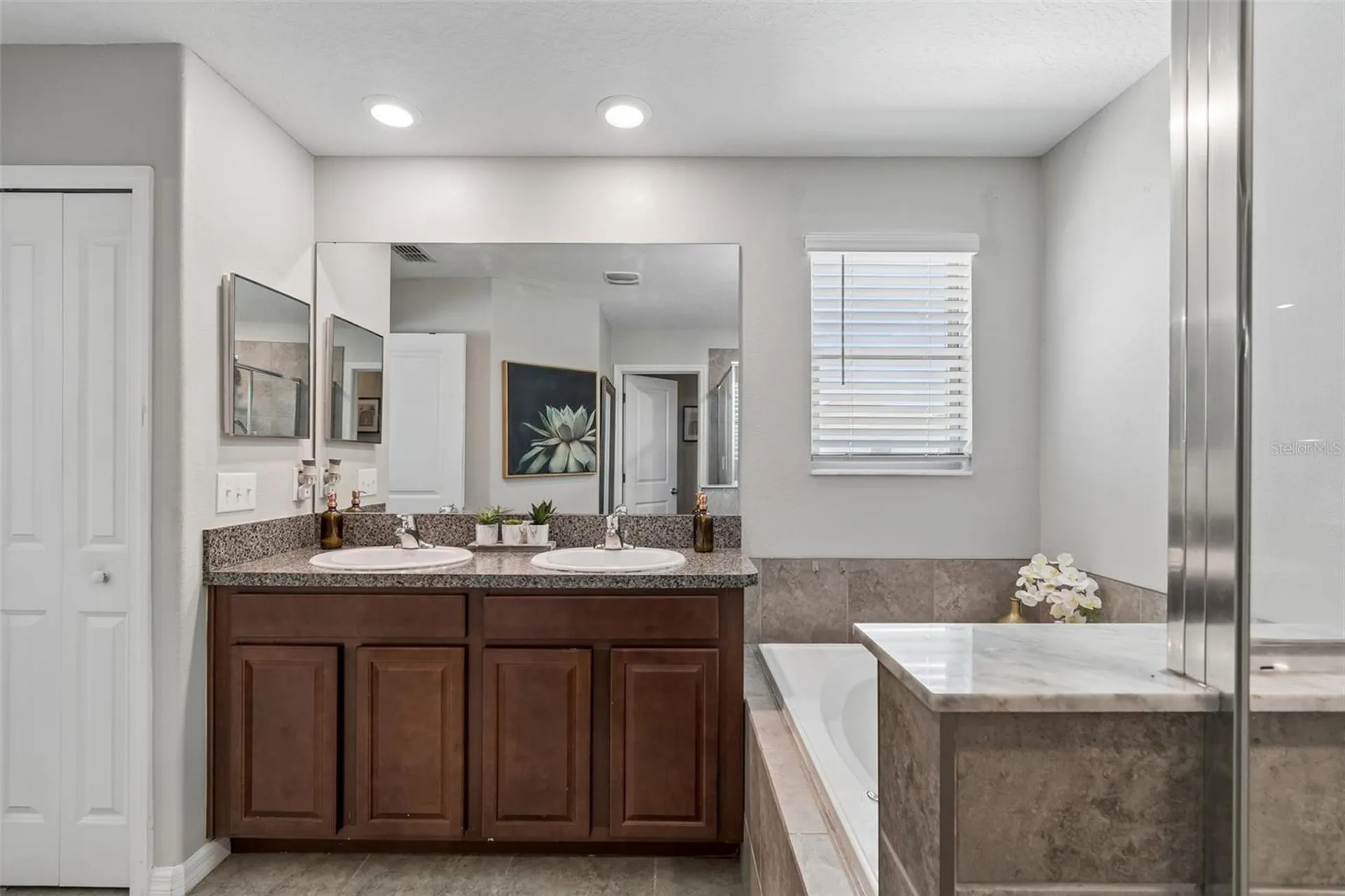 7422 French Marigold Avenue Tampa FL 33619