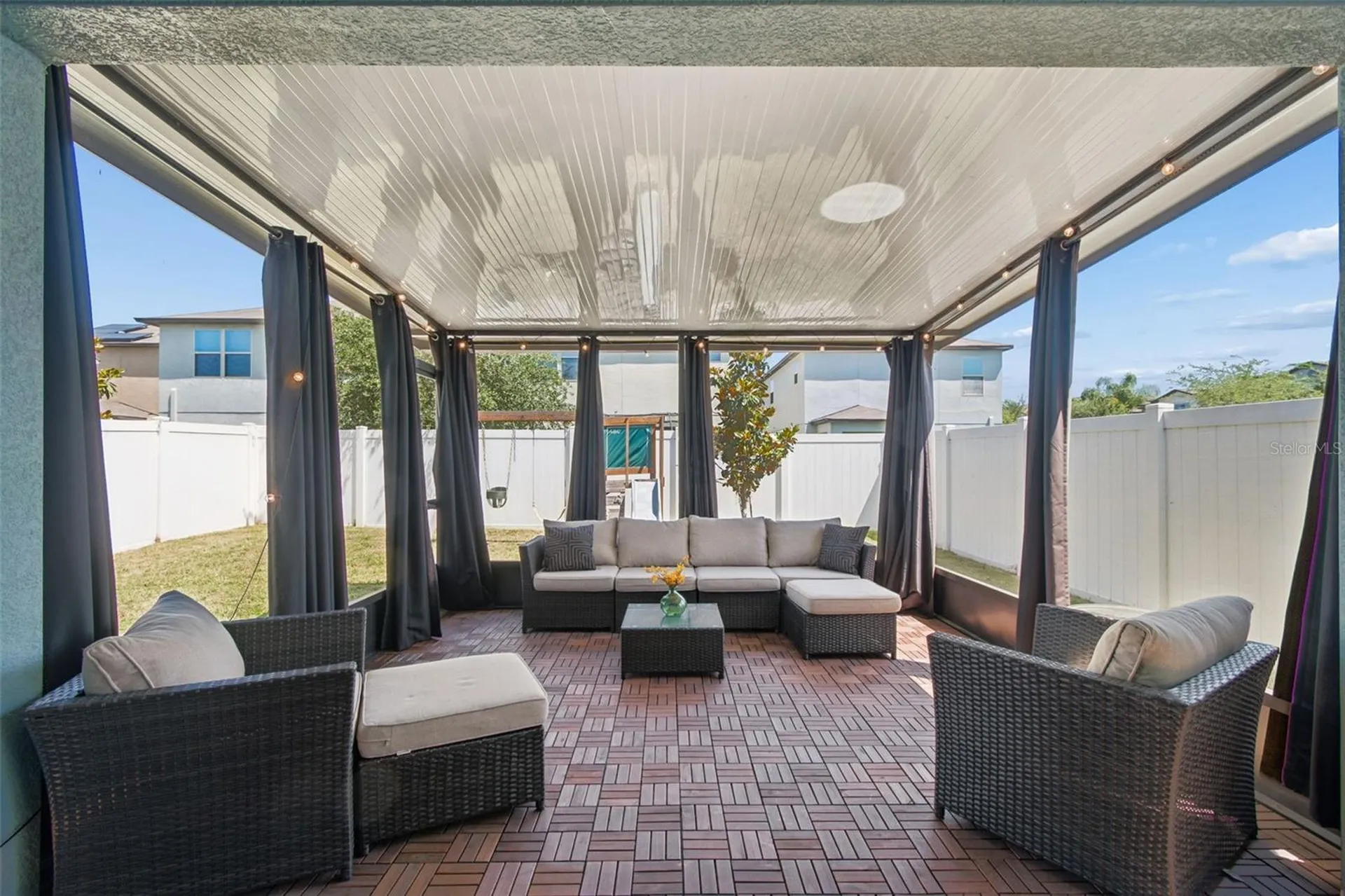 7422 French Marigold Avenue Tampa FL 33619