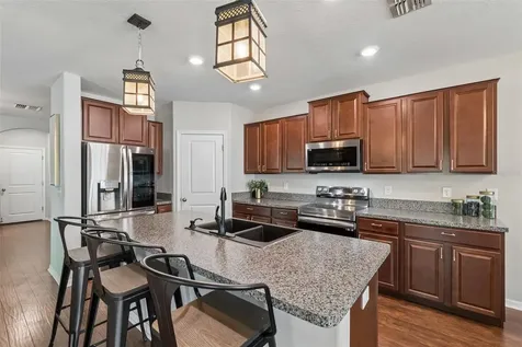 7422 French Marigold Avenue Tampa FL 33619