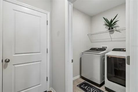 7422 French Marigold Avenue Tampa FL 33619