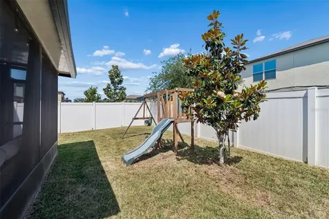 7422 French Marigold Avenue Tampa FL 33619
