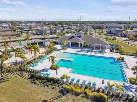 7422 French Marigold Avenue Tampa FL 33619