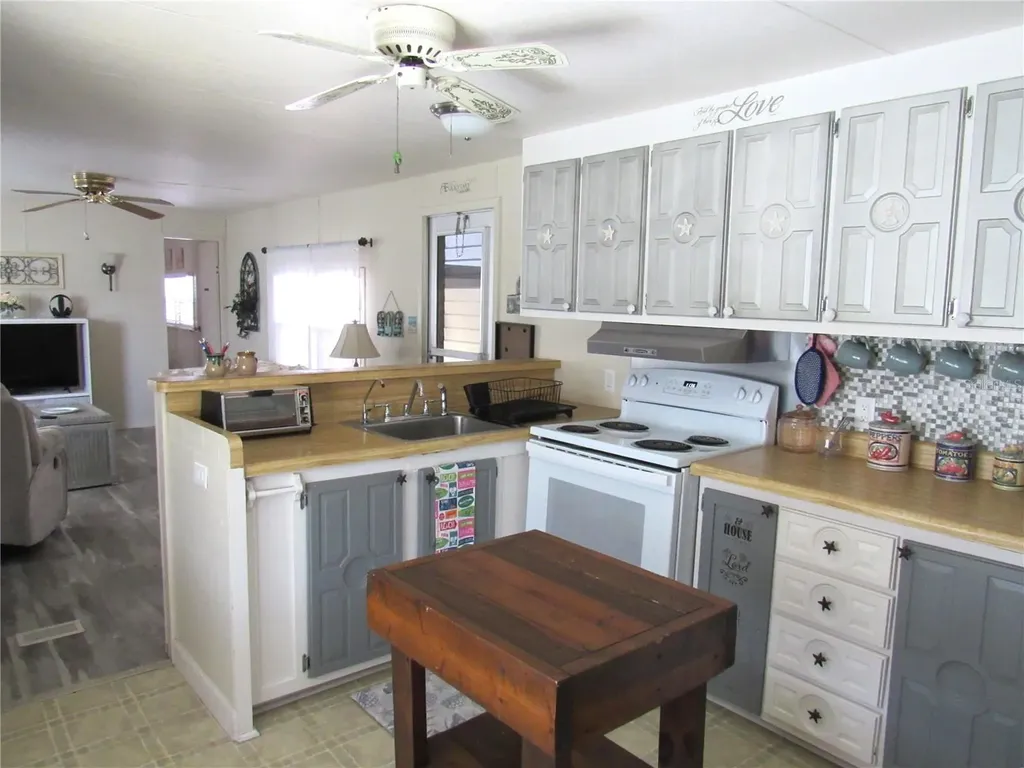 5709 Holiday Park Boulevard North Port FL 34287