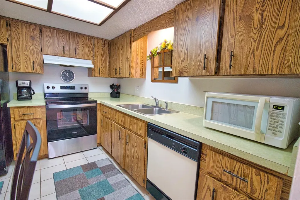 689 Michigan Avenue Englewood FL 34223