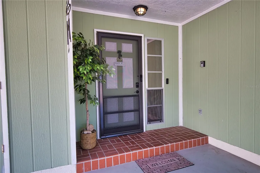 689 Michigan Avenue Englewood FL 34223