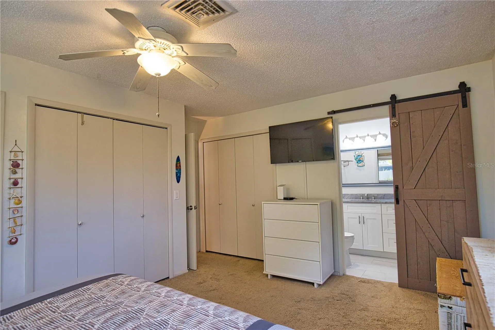 689 Michigan Avenue Englewood FL 34223