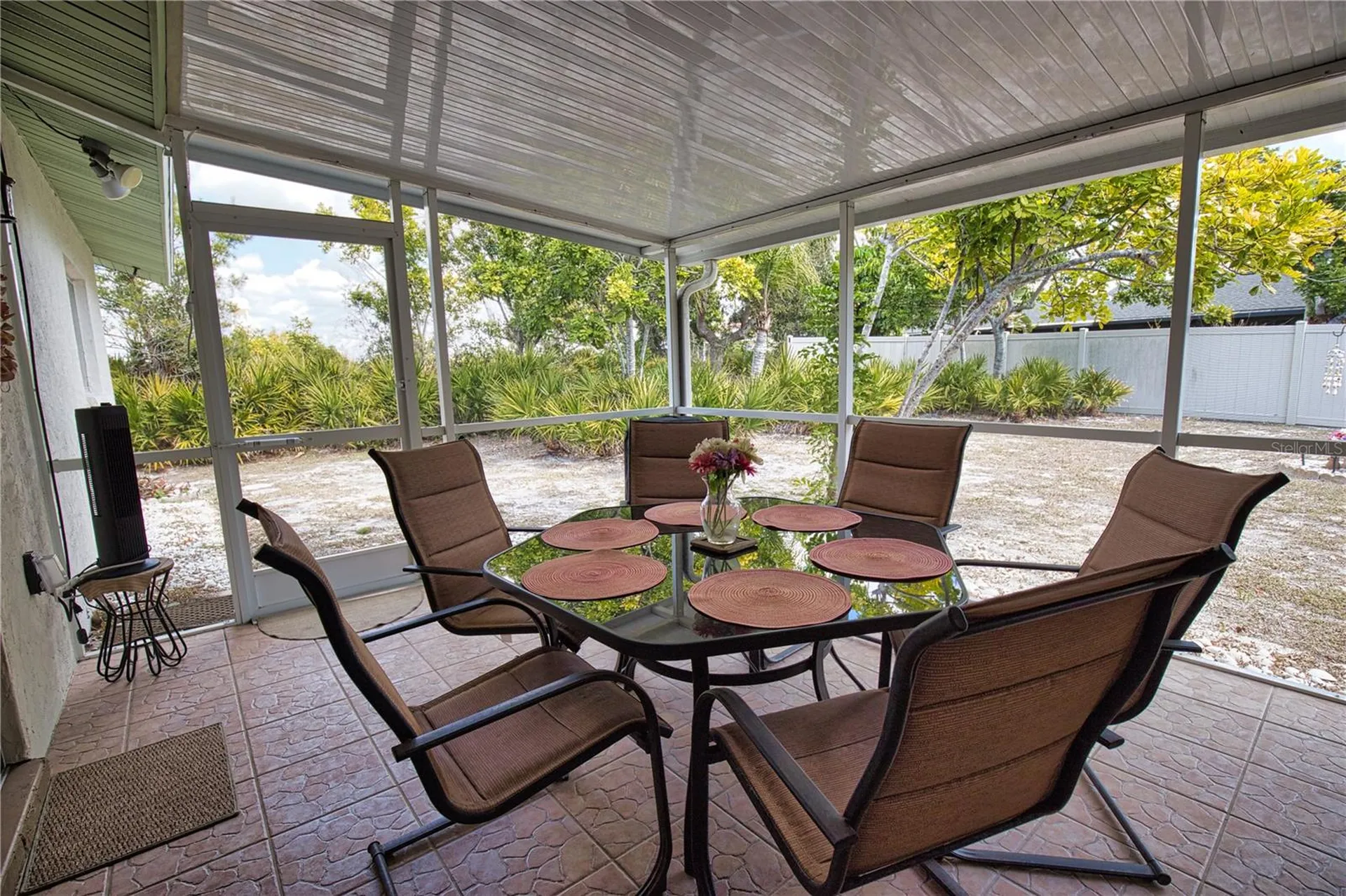 689 Michigan Avenue Englewood FL 34223