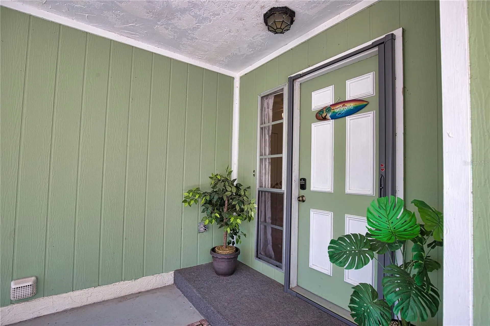 689 Michigan Avenue Englewood FL 34223