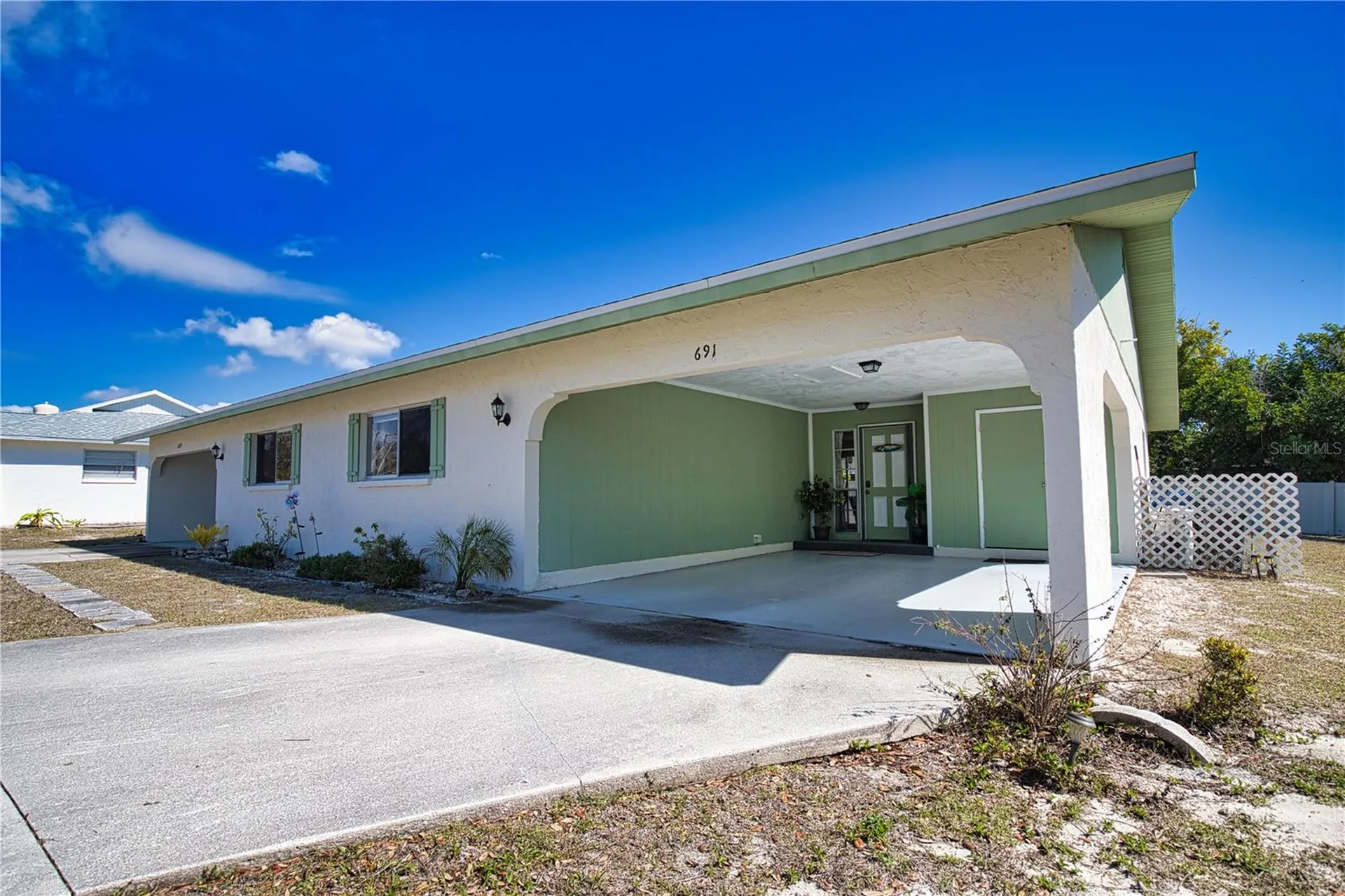 689 Michigan Avenue Englewood FL 34223