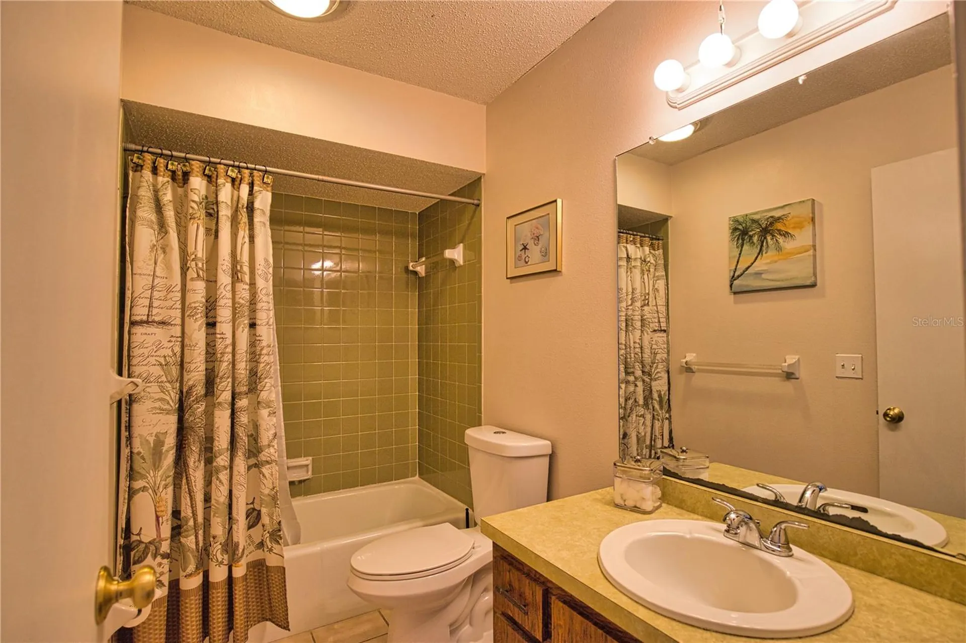 689 Michigan Avenue Englewood FL 34223